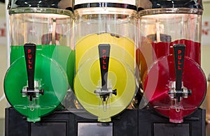 Beverage dispender