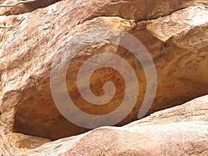 Prehistoric paintings in Rock Shelter 8, Bhimbetka, Madhya Pradesh, India