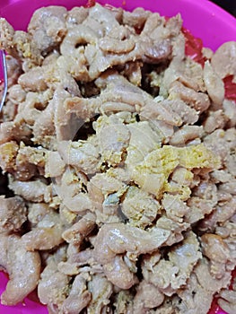 Biawan fish eggs, salty taste, soft taste.