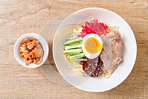 bibim naengmyeon - korean cold noodles