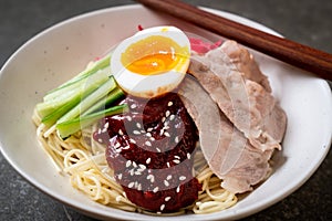 bibim naengmyeon - korean cold noodles