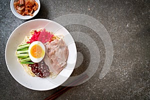bibim naengmyeon - korean cold noodles