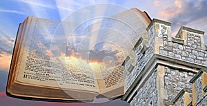 La biblia la luz a la Torre 