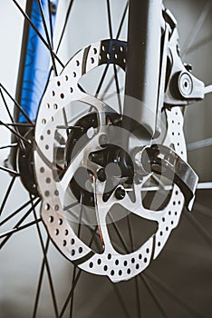 Bicycle disc brakes and quick release