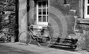 Bicycle in Edinburgh close