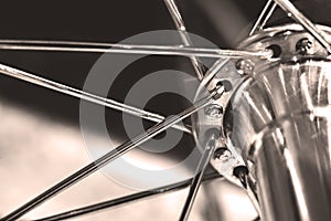 Bicycle front wheel with spokes