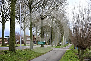 Bicycle path and road at Middelweg in Moordrecht