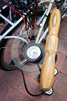 Bicycle pump