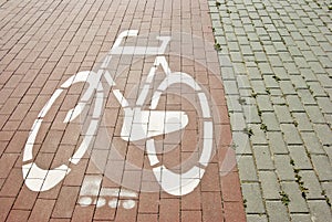 Bicycle and rollerskating road