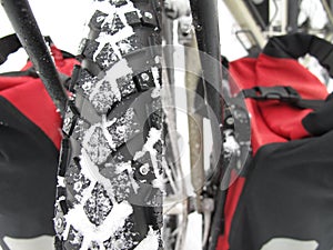 Bicycle snow tires