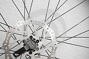 Bicycle wheel spoke with disc brakes