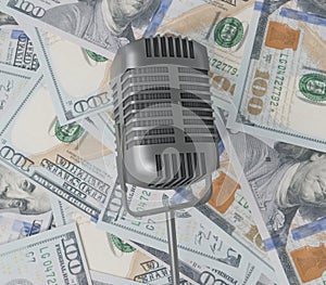 Bidirectional microphone on the top of stack of money