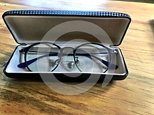 BIFOCALS EYE GLASSES