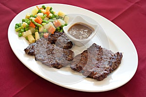 Biftek, lebanese food.