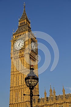 Big Ben clock tower and street lamp