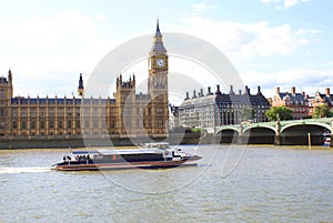 Big Ben, Palace of Westminster, Westminster Bridge, River Thames in London, England, Europe