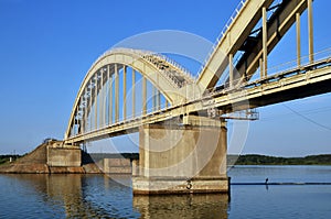 A big bridge through the river