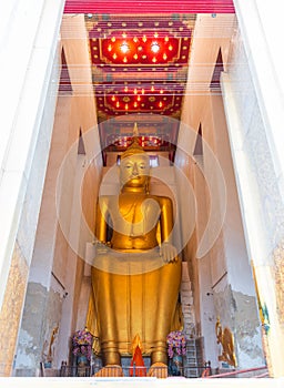 Big Buddha `Luang Pho To` statue