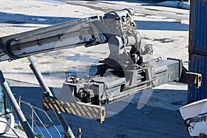 Big cargo spreader for container lifting at the seaport