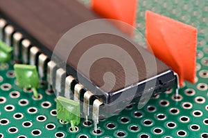 Big chip and capacitors on Printed Circuit Board