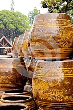 Big dragon vases thai lifestyle