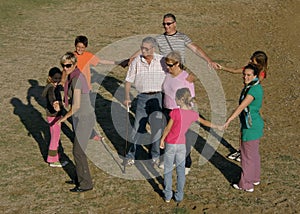 El gran familia tener divertido 