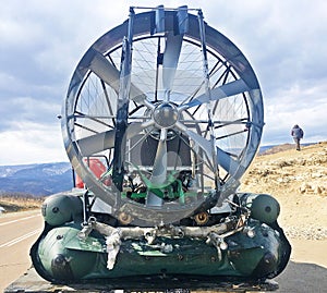 Big fan of hovercraft