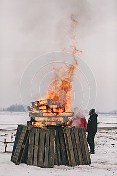 A big fire at the annual meeting of owners offroad