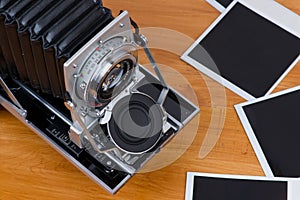 Big format camera with empty pictures
