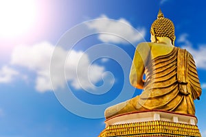 Big Golden Buddha statuep