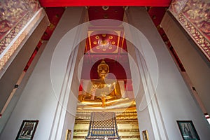 Big golden buddha at Wat Mongkol Bophit temple, Ayutthaya