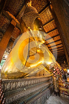 Big golden Reclining Buddha