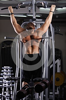 Big guy preparing for training