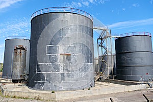 Big Industrial Sized Storage Tanks