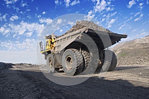 Big mining truck img