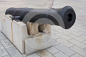 Big old artillery cannon