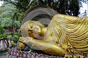 Big reclining Buddha statue in Thailand Wat