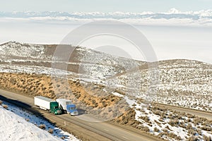 Big Rig Truckers Semi Trucks Travel Interstate Cascade Range Background