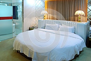 Big round bed