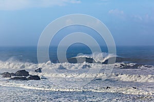 Big Waves Breaks at Mavericks surf spot