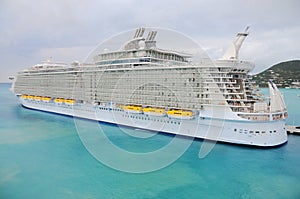 The biggest cruise ship of the world, Allure