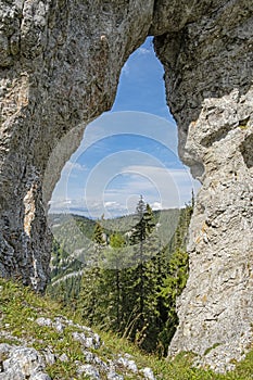 Největší skalní okno, Ohniště, Nízké Tatry, Slovensko