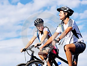 Bike couple