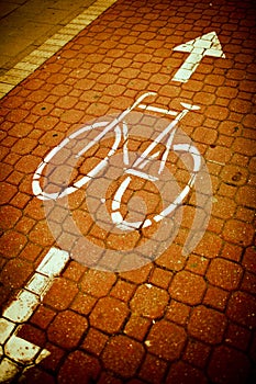 bike/cycling lane in a city