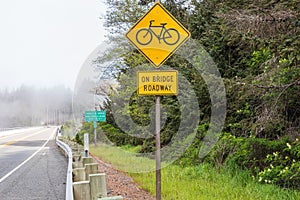 Bikes on the road sign at the Thomas Creek Bridge