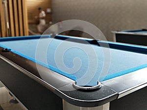 Billiard pool table