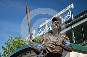 Billy Williams Statue
