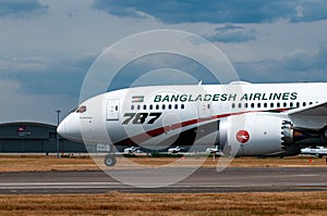 Biman Bangladesh Airlines Boeing 787-8 Dreamline, N1015B, S2-AJS, Farnborough International Airshow