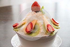 Bingsu with strawberry kiwi and melon