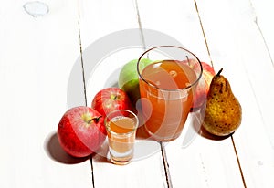 Bio apple and juice